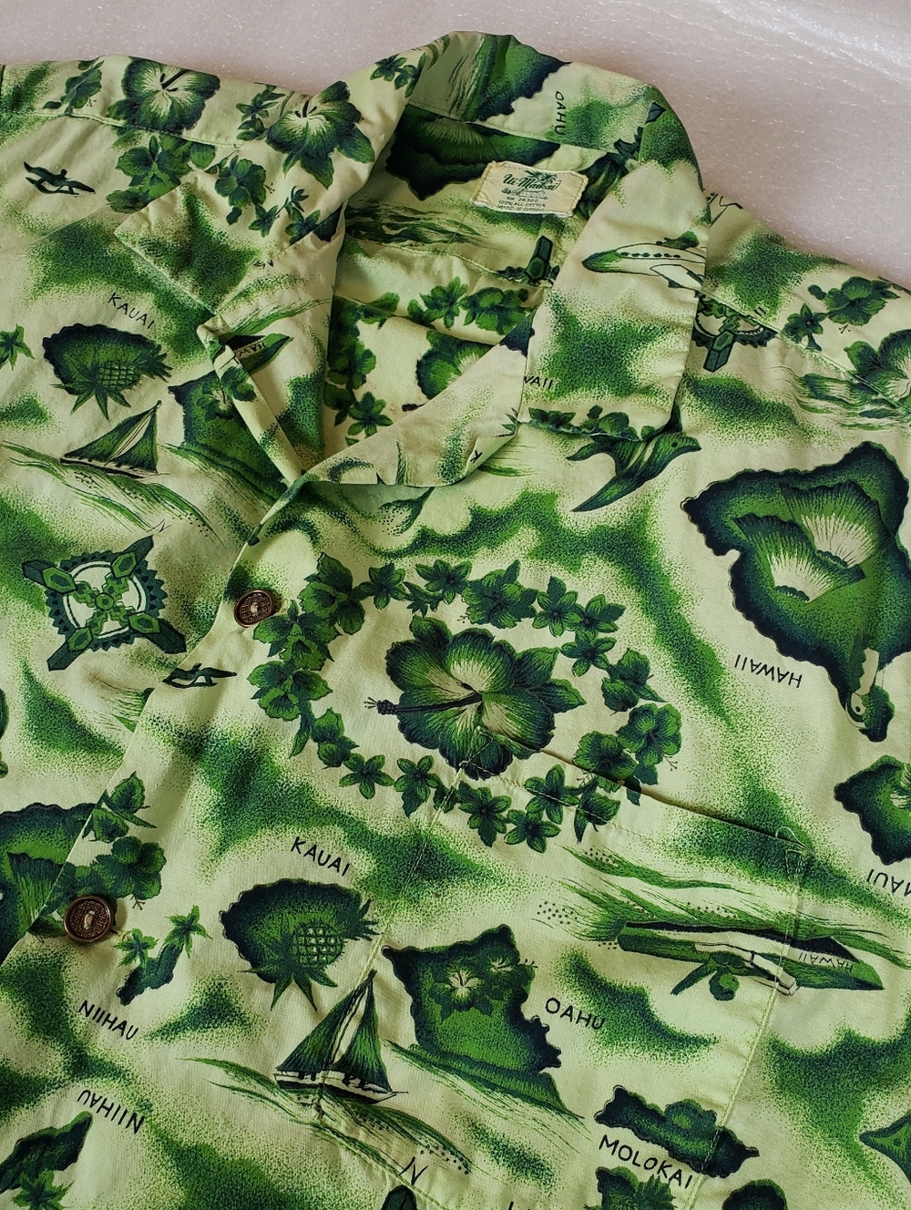 Vintage Ui-Maikai Shirt FITS Medium Hawaiian Aloha Map Print Summer Beach Party